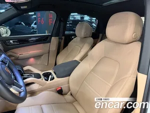 Porsche Cayenne, 2023 — миниатюра 12