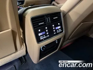 Porsche Cayenne, 2023 — миниатюра 17