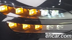 Genesis GV60, 2022 — миниатюра 8