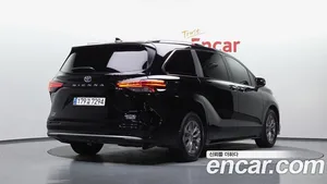 Toyota Sienna, 2023 — миниатюра 2