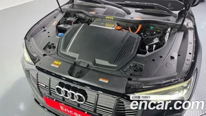 Audi e-tron, 2021 — миниатюра 6