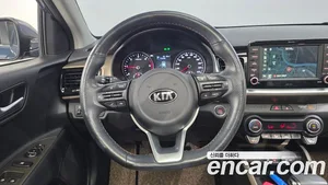 Kia Stonic, 2018 — миниатюра 13