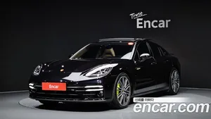 Porsche Panamera, 2023 — миниатюра 1