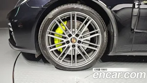 Porsche Panamera, 2023 — миниатюра 5