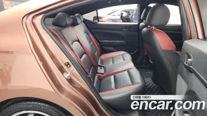 Hyundai Avante, 2018 — миниатюра 17