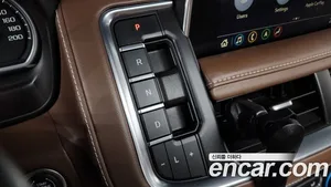 Chevrolet Surburban, 2021 — миниатюра 12