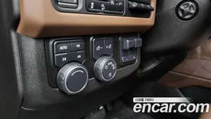 Chevrolet Surburban, 2021 — миниатюра 25