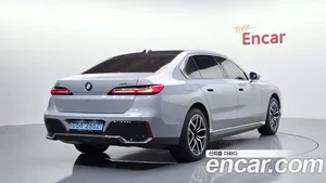 BMW i7, 2023 — миниатюра 2