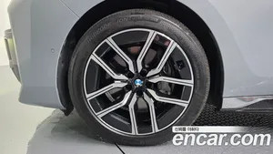 BMW i7, 2023 — миниатюра 5