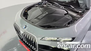 BMW i7, 2023 — миниатюра 6