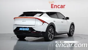 Kia EV6, 2022 — миниатюра 2