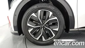 Kia EV6, 2022 — миниатюра 5