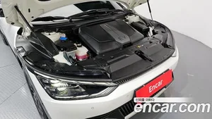 Kia EV6, 2022 — миниатюра 6
