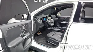 Mercedes-Benz EQA, 2023 — миниатюра 13