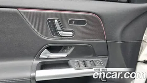 Mercedes-Benz EQA, 2023 — миниатюра 21