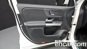 Mercedes-Benz EQA, 2023 — миниатюра 14