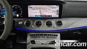 Mercedes-Benz E-Class, 2023 — миниатюра 18