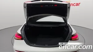 Mercedes-Benz E-Class, 2023 — миниатюра 26