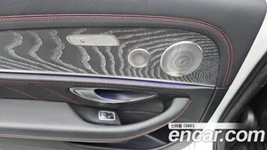 Mercedes-Benz E-Class, 2023 — миниатюра 28