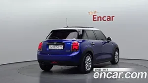 Mini Cooper, 2018 — миниатюра 2