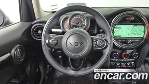 Mini Cooper, 2018 — миниатюра 13
