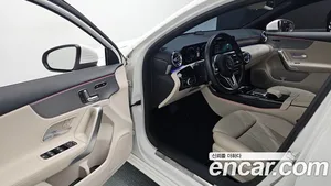 Mercedes-Benz A-Class, 2021 — миниатюра 16