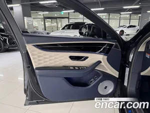 Bentley Flying Spur, 2023 — миниатюра 7