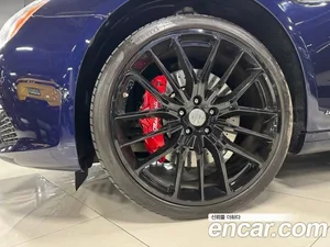 Maserati Quattroporte, 2017 — миниатюра 13