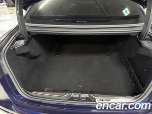 Maserati Quattroporte, 2017 — миниатюра 16