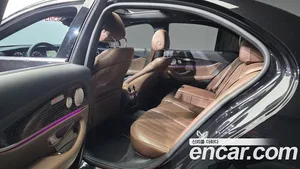 Mercedes-Benz E-Class, 2021 — миниатюра 17
