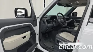 Land Rover Defender, 2024 — миниатюра 13