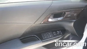 Honda Accord, 2017 — миниатюра 8