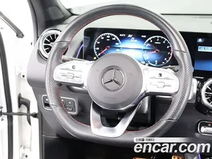 Mercedes-Benz GLB-Class, 2023 — миниатюра 15