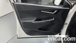 Kia EV6, 2022 — миниатюра 13