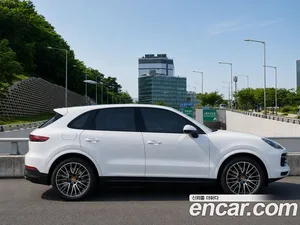 Porsche Cayenne, 2022 — миниатюра 5