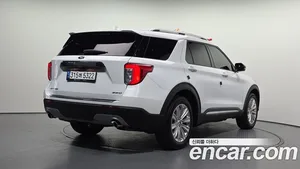 Ford Explorer, 2021 — миниатюра 2
