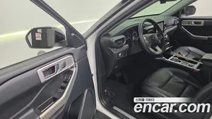 Ford Explorer, 2021 — миниатюра 18