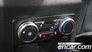Ford Explorer, 2021 — миниатюра 24