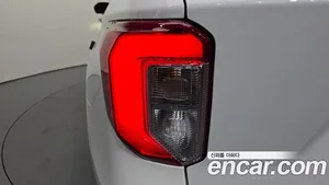 Ford Explorer, 2021 — миниатюра 9