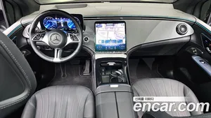 Mercedes-Benz EQE, 2023 — миниатюра 9