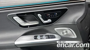 Mercedes-Benz EQE, 2023 — миниатюра 19
