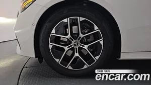 Mercedes-Benz E-Class, 2025 — миниатюра 4