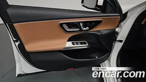 Mercedes-Benz E-Class, 2025 — миниатюра 13