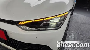 Kia EV6, 2022 — миниатюра 8