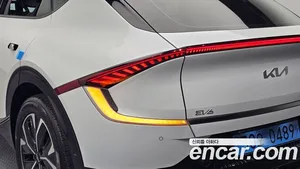 Kia EV6, 2022 — миниатюра 9