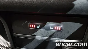 Jaguar XE, 2019 — миниатюра 18