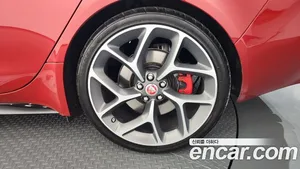 Jaguar XE, 2019 — миниатюра 7