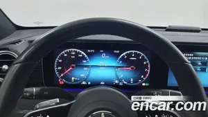 Mercedes-Benz E-Class, 2023 — миниатюра 8