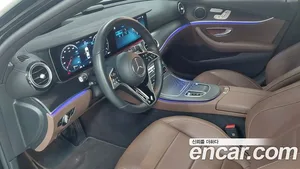 Mercedes-Benz E-Class, 2023 — миниатюра 9