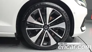 Volvo S60, 2024 — миниатюра 7
